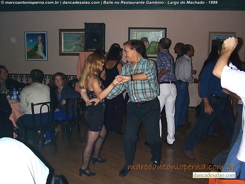 Baile no Restaurante Gambino no Largo do Machado. A data é por volta de junho de 1999. Com o DJ Marcus Reichel.