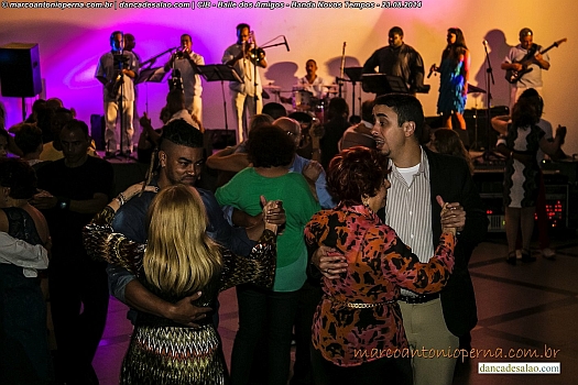 Com a Banda Novos Tempos e organizao de Jess Sarmento Junior e Larissa Lima