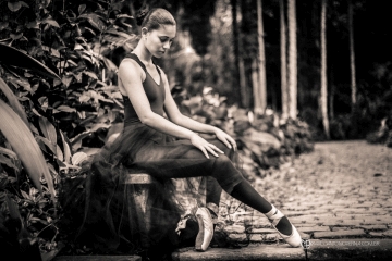 Ballet - Nayanne Almeida em B&W